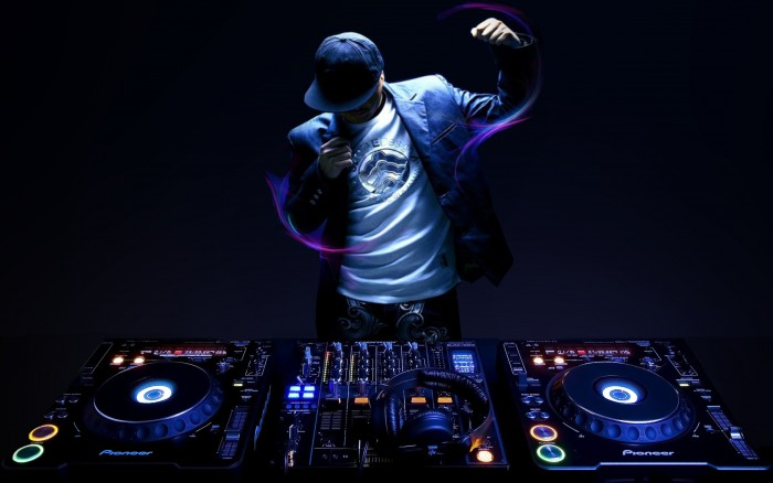 Hire a Dj in London